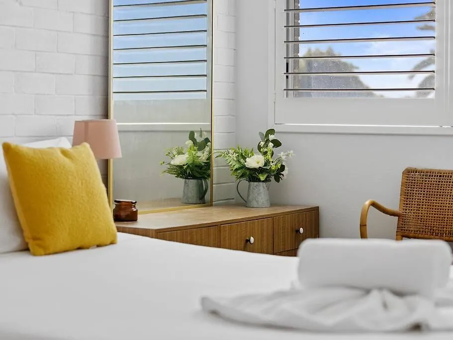 2 Bedroom Unit With Sea Views At Alexandra Headlands Apartment