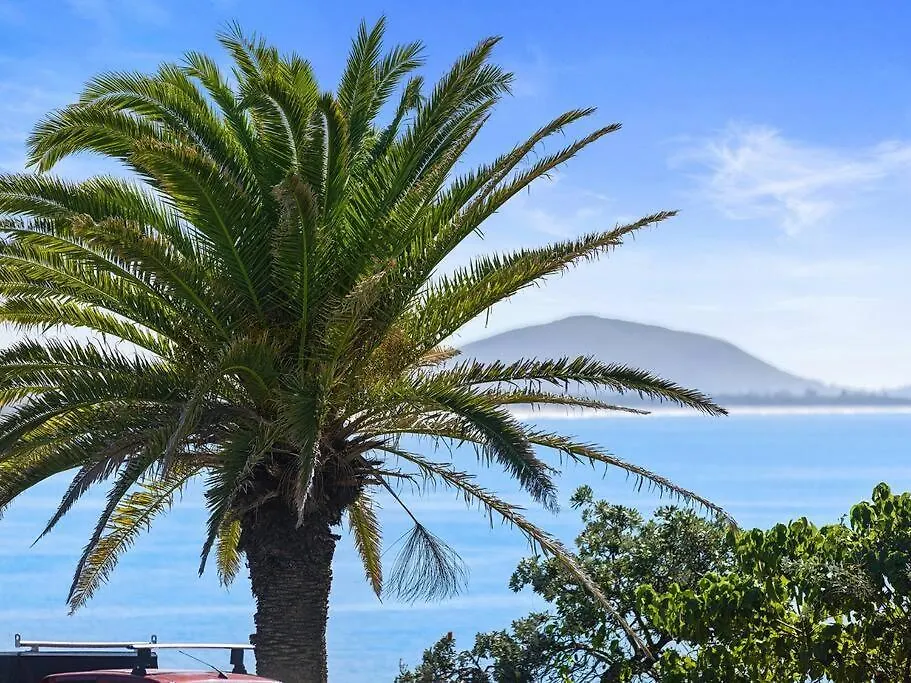 Apartment 2 Bedroom Unit With Sea Views At Alexandra Headlands