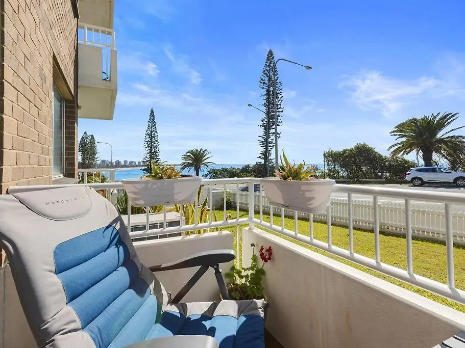 2 Bedroom Unit With Sea Views At Alexandra Headlands 0*,  Australia